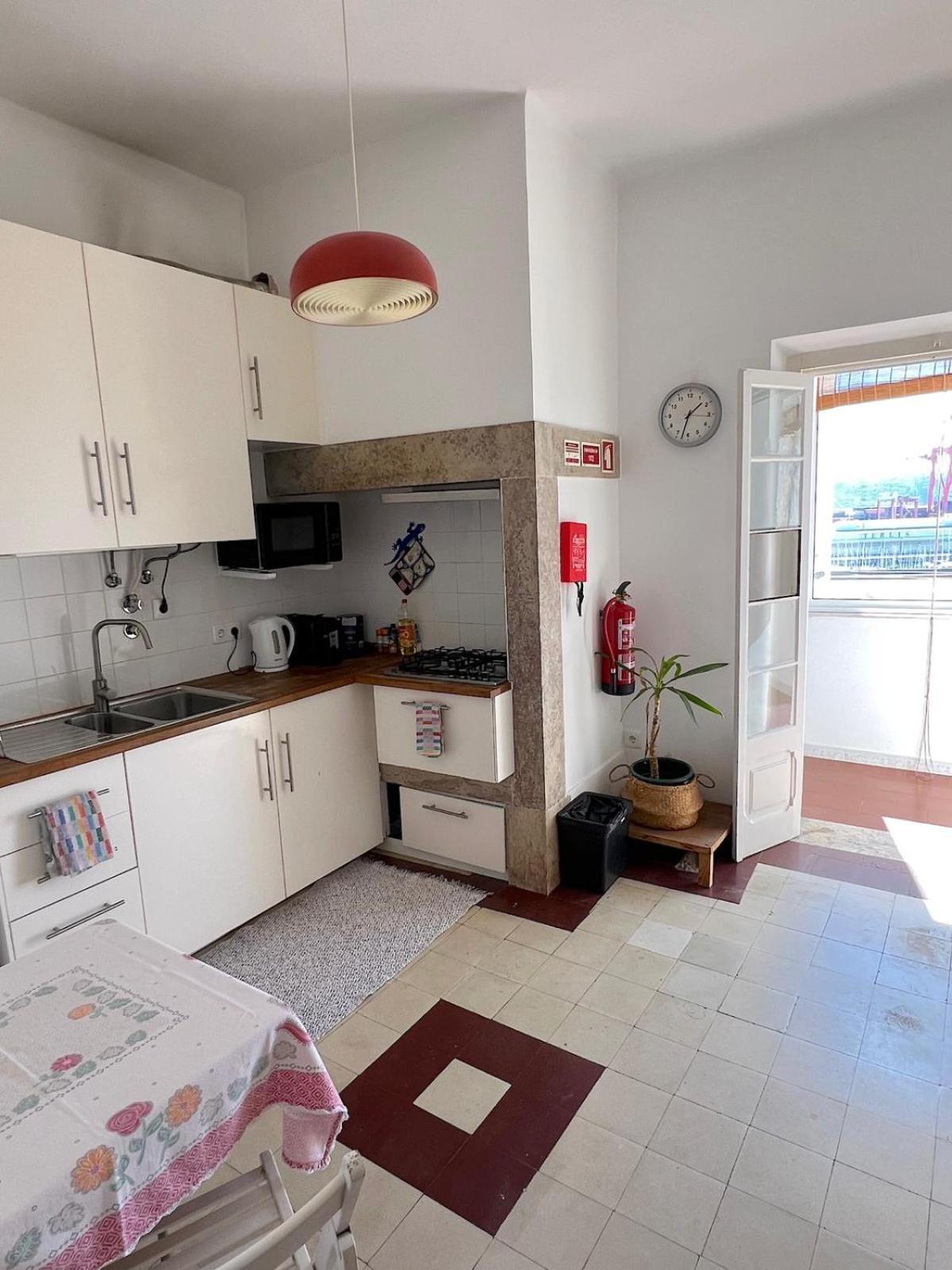 Apartamento sobre o Rio Lisboa Exterior foto