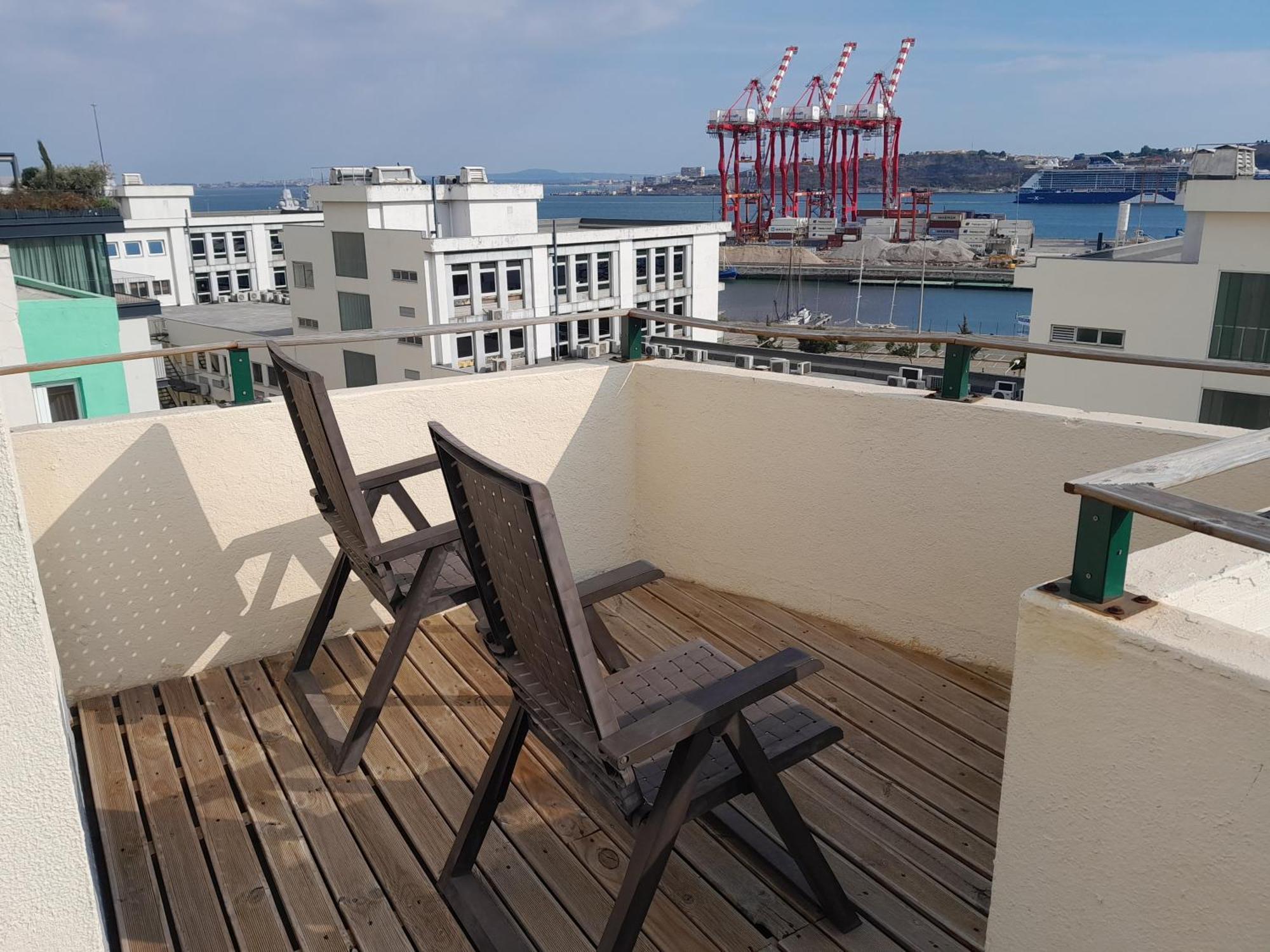 Apartamento sobre o Rio Lisboa Exterior foto
